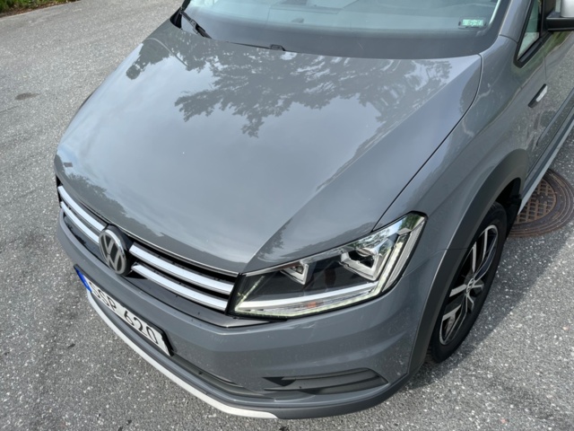 1227416-10 Volkswagen Caddy Alltrack Van -2017