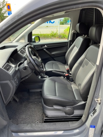 1227416-35 Volkswagen Caddy Alltrack Van -2017