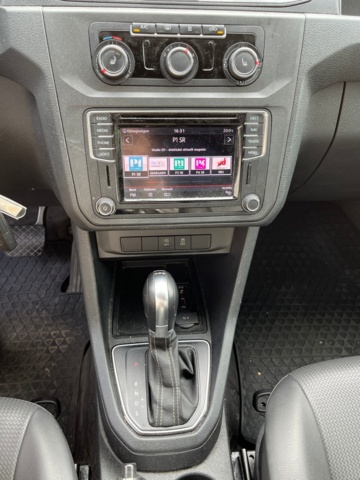 1227416-39 Volkswagen Caddy Alltrack Van -2017