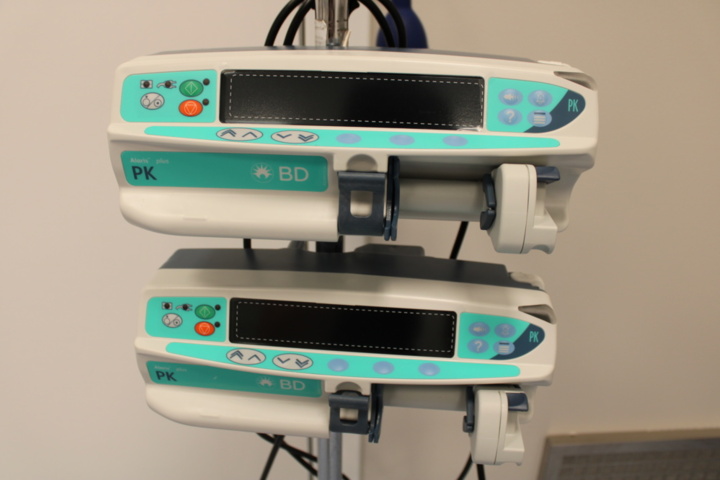 1151777-2 Medicine pumps 2 pcs Alaris Plus PK, incl. stand