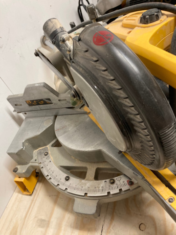 1214918-1 Cut and miter saw Dewalt dw712-qs type2