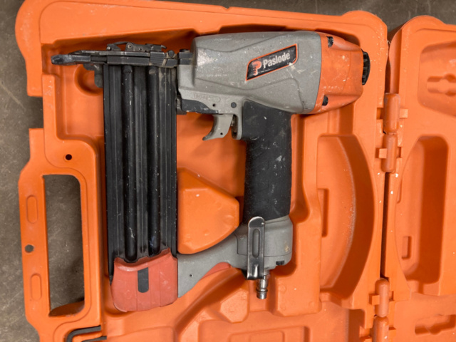 1214951-3 Dyckertpistol & handöverfräs - Hitachi/Paslode