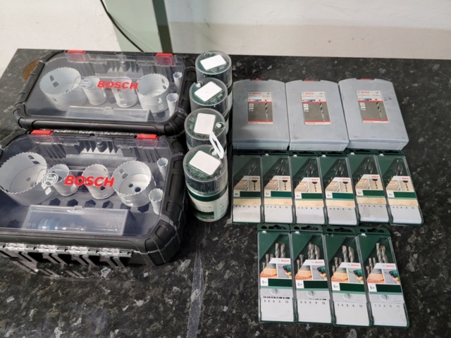 1222485-1 Bosch Drill Kit