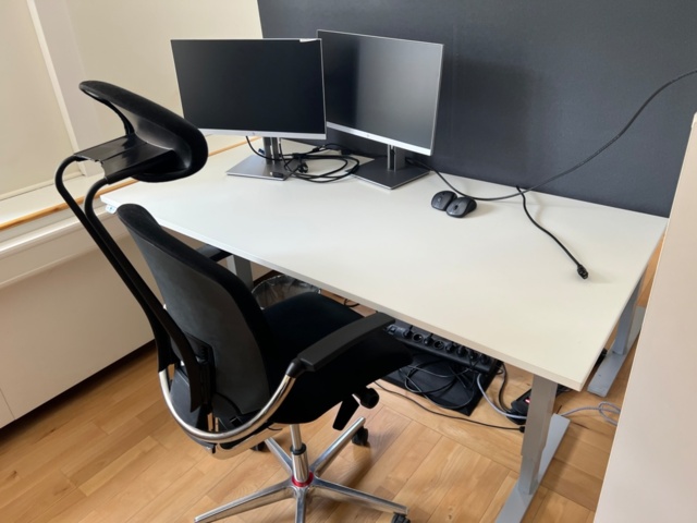 953103-5 Kontorsmöbler 2st-elektriskt höj och sänkbart skrivbord