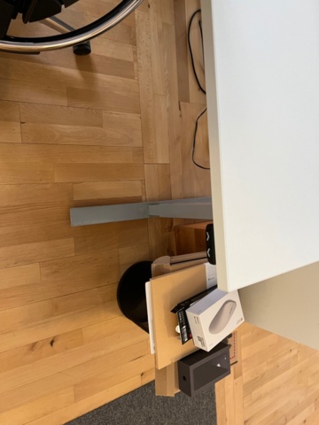 953103-8 Kontorsmöbler 2st-elektriskt höj och sänkbart skrivbord