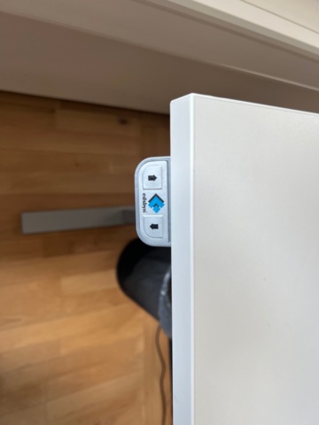 953103-9 Kontorsmöbler 2st-elektriskt höj och sänkbart skrivbord