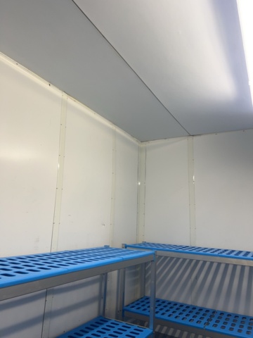 1178263-9 Shelves in cold room