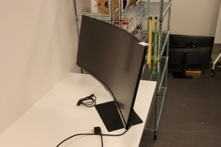 1173728-5 Curved screen Samsung 34 tum