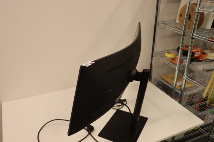 1173728-6 Curved screen Samsung 34 tum