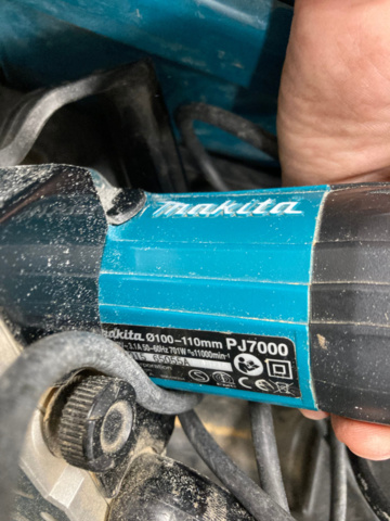 1214943-26 Stort lager med elhandverktyg/maskiner - Makita