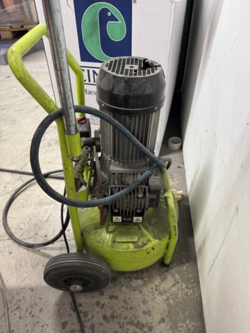 962952-17 Semi-automatic Twist Wrap Machine EFFE3ti Spinny S500