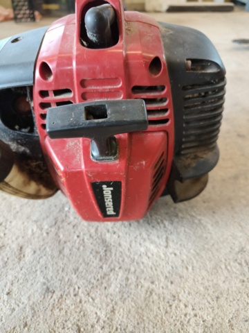 1129808-10 Grass Trimmer & Chainsaw Jonsered