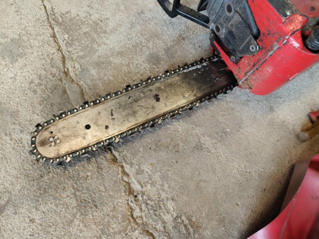 1129808-14 Grass Trimmer & Chainsaw Jonsered