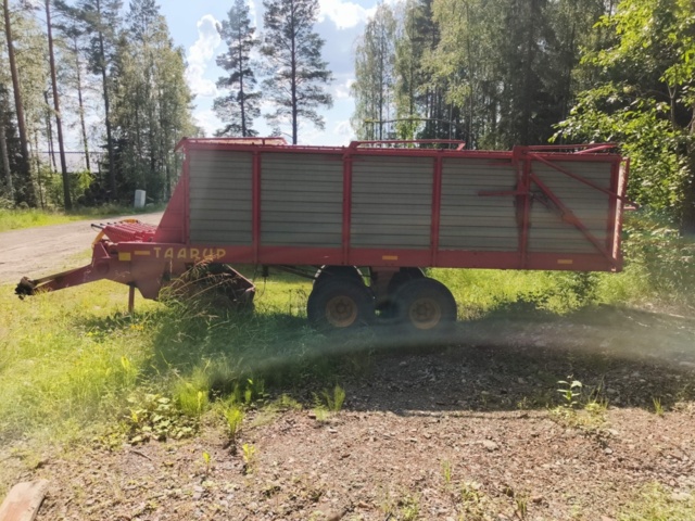1129825-4 Self-loading trailer Taarup 1030