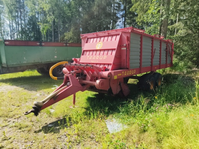 1129825-5 Self-loading trailer Taarup 1030
