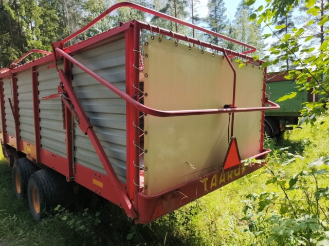 1129825-17 Self-loading trailer Taarup 1030