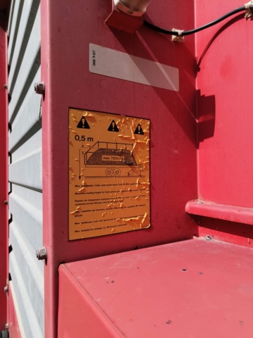 1129825-28 Self-loading trailer Taarup 1030