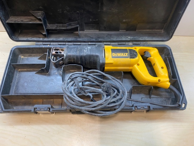 1231353-1 Tiger saw DEWALT DW303-QS