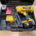 1231358-1 Nail gun DEWALT DC618