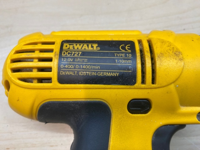 1231367-4 Screwdriver DEWALT DC727