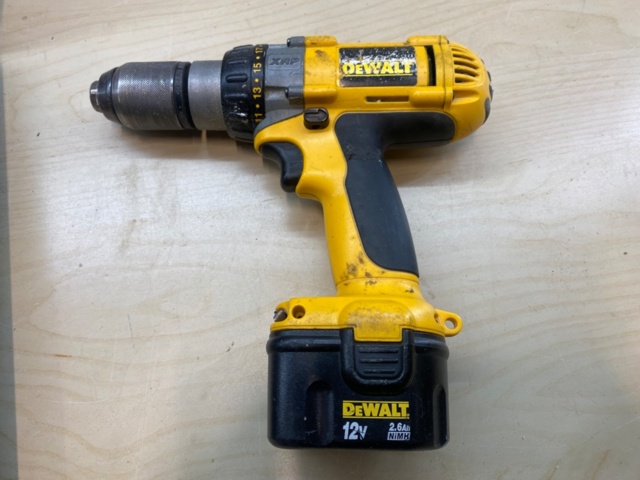 1231369-2 Screwdriver DEWALT DC980