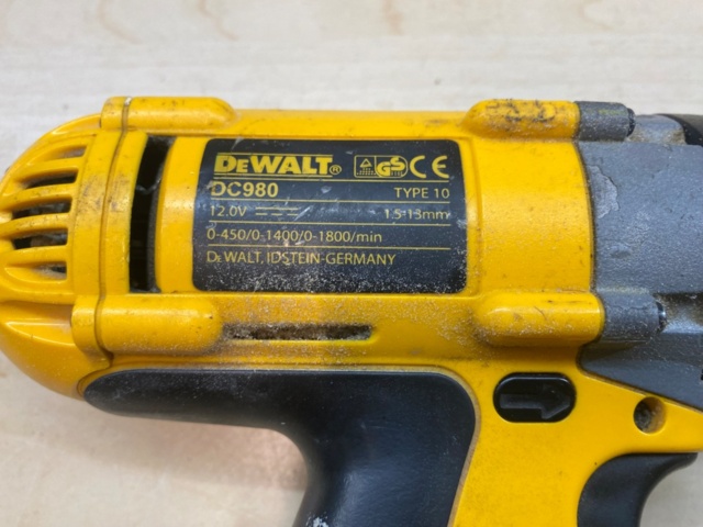 1231369-4 Screwdriver DEWALT DC980