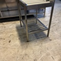 1175999-3 Small dispensing bench right/left, approx. 86x60x90 cm. Lower shelf