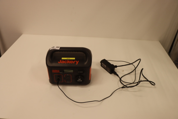 1173771-1 Jackery Explorer 240EU Portable Power Station