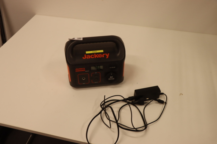 1173771-8 Jackery Explorer 240EU Portable Power Station