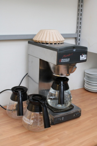 1226067-1 Coffee maker with accessories - Bravilor Bonamat Mondo 2