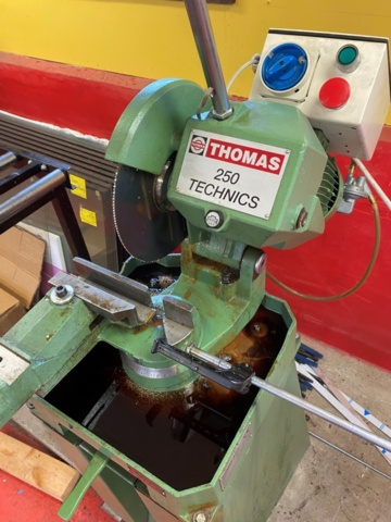 1000341-4 Metal cap Thomas 250 Technics -1995