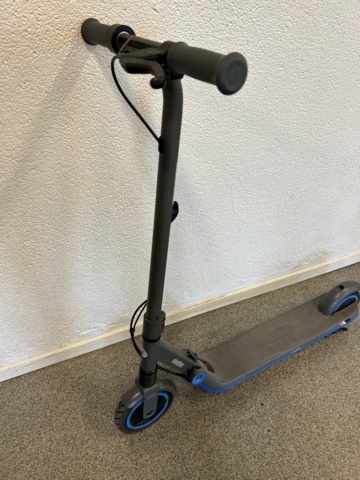 1152163-2 Electric scooter Ninebot by Segway Zing E10