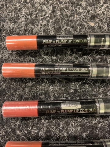 1232157-12 Sortiment med skönhetsprodukter Isadora