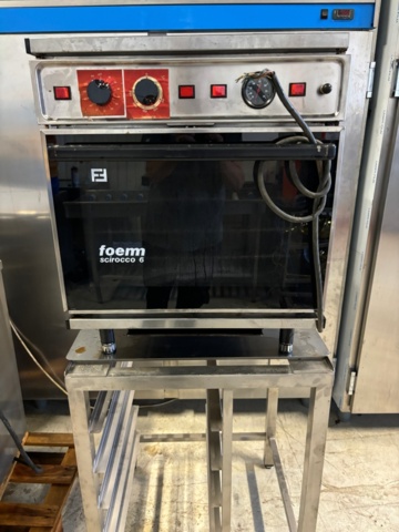 1176014-3 Bakeoff oven on floor stand