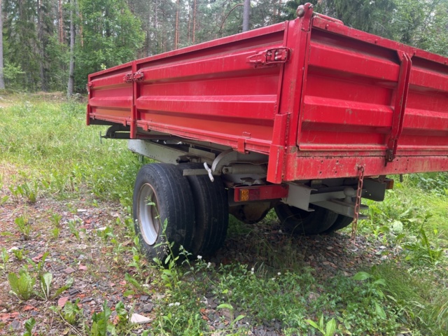 1122036-7 Tipper trailer for tractor
