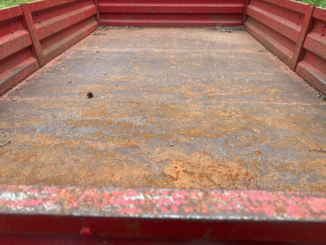 1122036-8 Tipper trailer for tractor