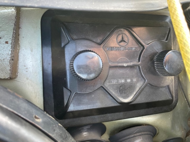 1232415-25 Mercedes-Benz 280 CE - 1977