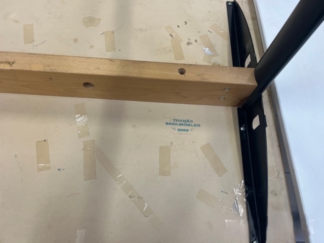 1232878-4 11 stycken bord