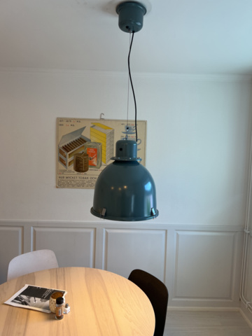 1122085-4 Dining room furniture & machines