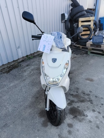 1130111-3 New Moped Peugeot Kisbee -2024