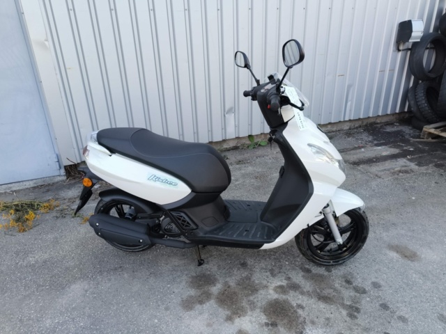 1130111-4 New Moped Peugeot Kisbee -2024
