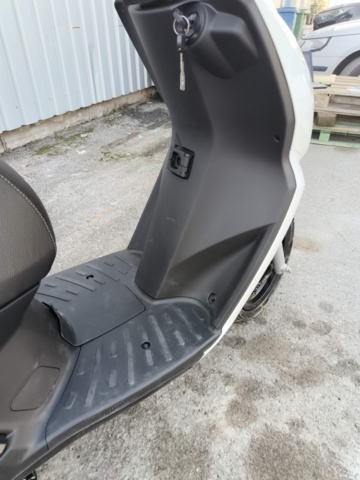 1130111-17 New Moped Peugeot Kisbee -2024