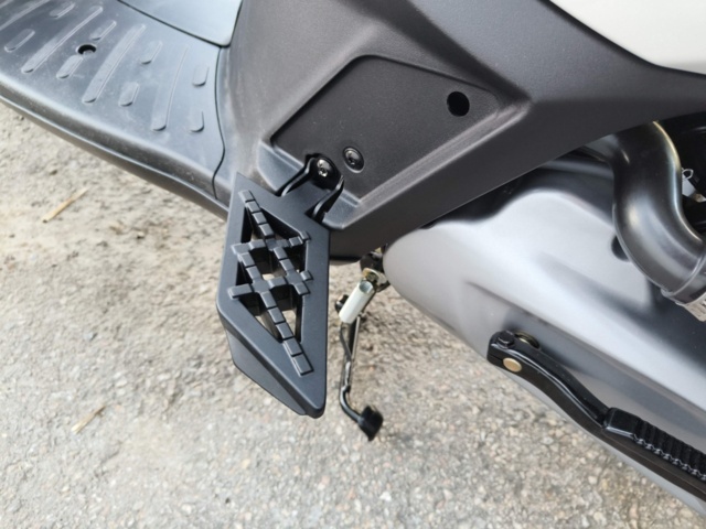 1130111-30 New Moped Peugeot Kisbee -2024