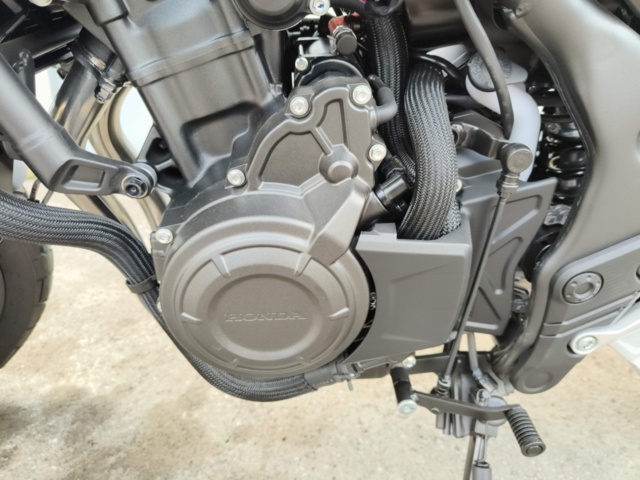 1130116-23 New MC Honda CB500X NX500 -2024