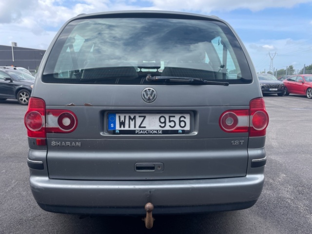 1205466-4 Volkswagen Sharan 1.8 T, 7-seater -2005