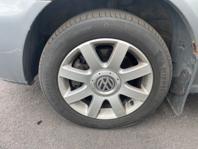 1205466-17 Volkswagen Sharan 1.8 T, 7-seater -2005