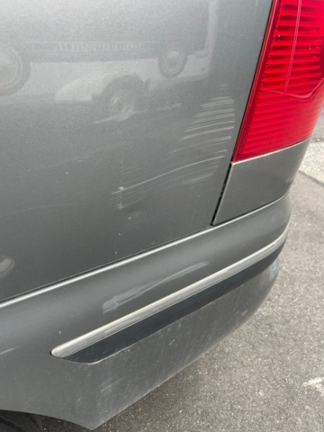 1205466-24 Volkswagen Sharan 1.8 T, 7-seater -2005