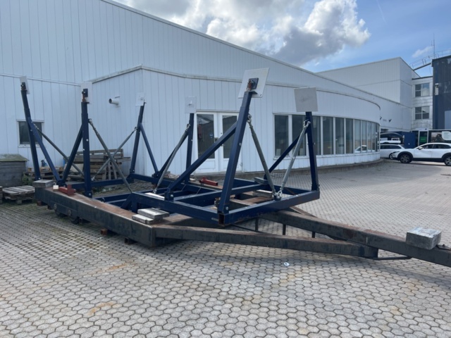 1180799-2 Boat cradle on wheels/boat trailer