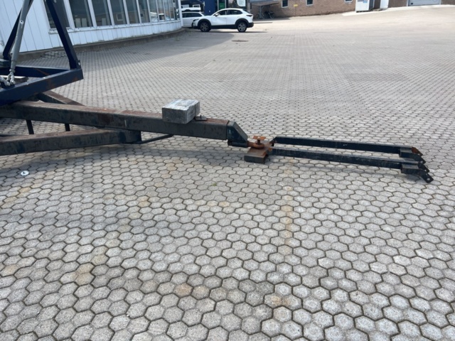 1180799-3 Boat cradle on wheels/boat trailer