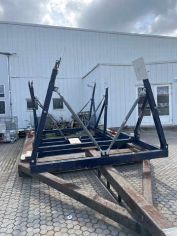 1180799-4 Boat cradle on wheels/boat trailer